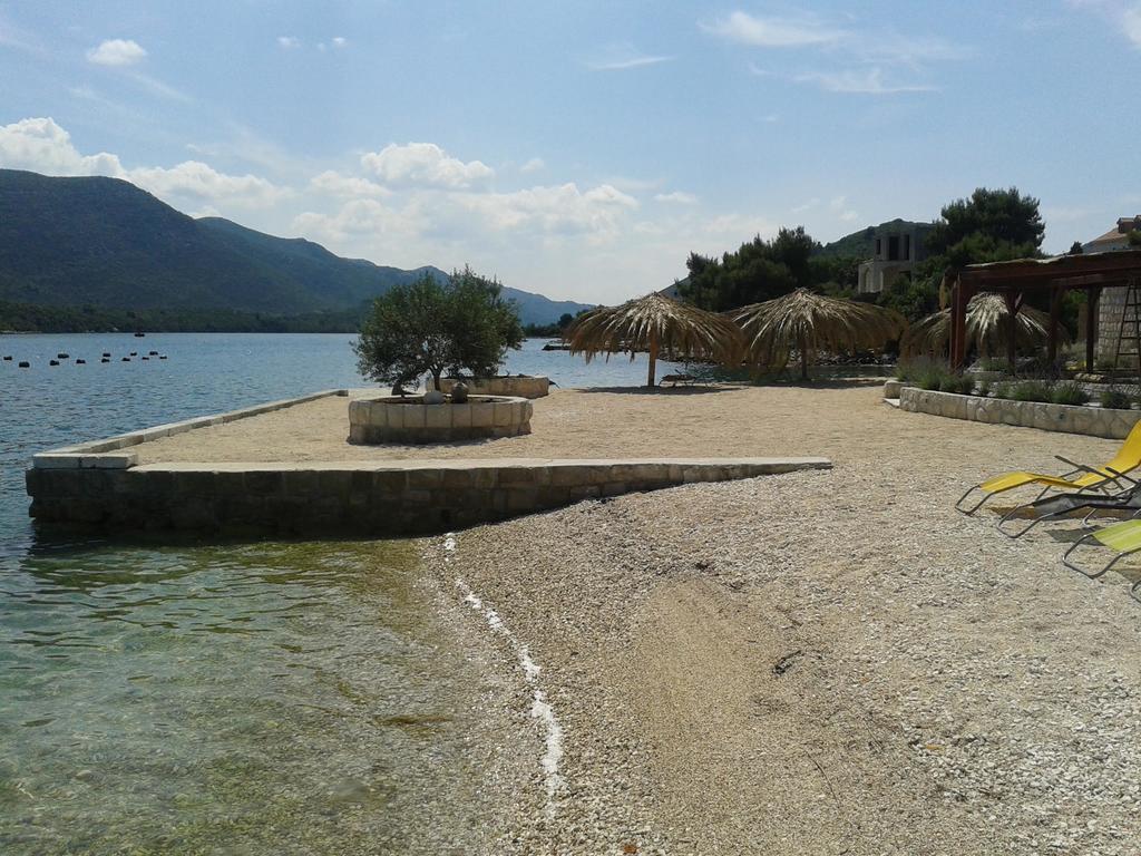Holiday Home Villa Pindo Ston Buitenkant foto