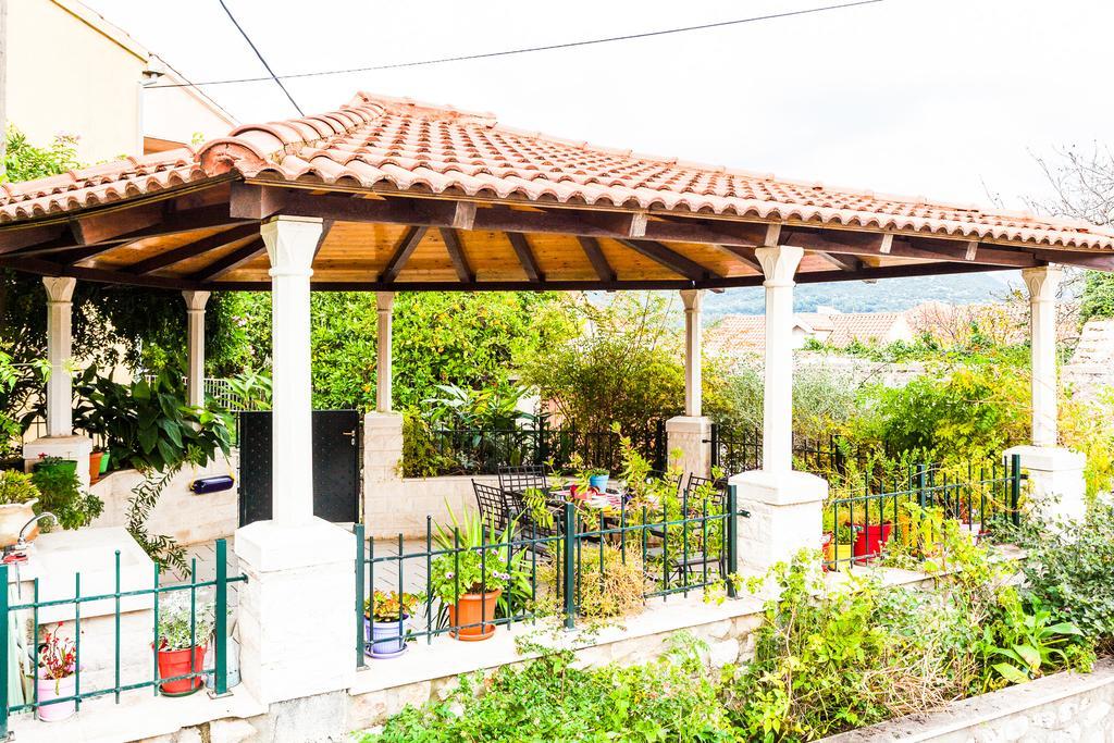 Holiday Home Villa Pindo Ston Buitenkant foto